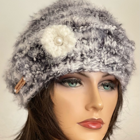 Hand Knits 2 Love | Accessories | Hand Knits 2 Love Hat  display picture 3